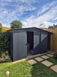 habillage abri de jardin en tôle acier thermolaqué gris RAL 7016